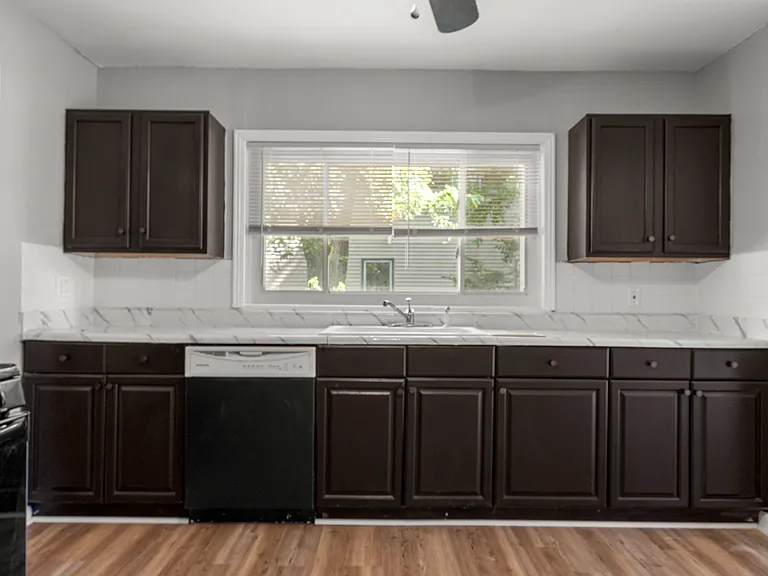 5228 Fletcher St — Photo 14