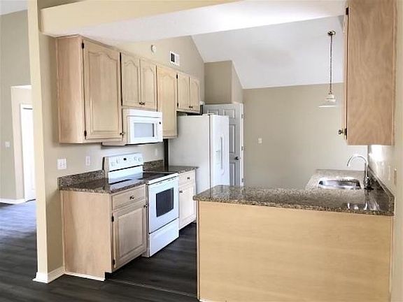 5th image of 6425 Arbor Ln