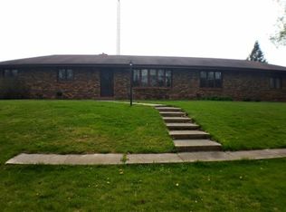 4093 Dawson Lake Rd, Poplar Grove, IL 61065