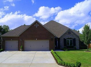 2513 E Old Ivy St, Springfield, MO 65804