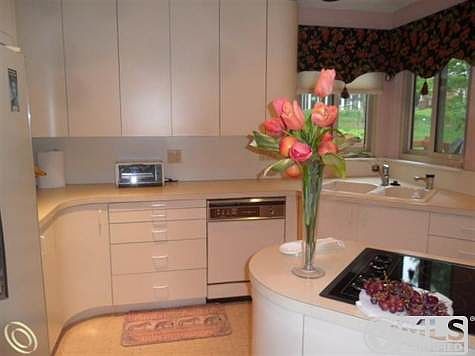 White Kitchen