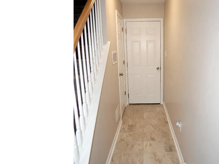327 S Adams St — Photo 29