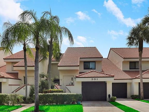 2nd image of 301 Sea Oats Dr APT G