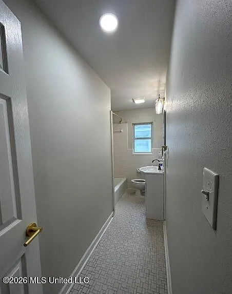 141 Pine Grove Ave #B — Photo 13
