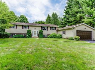 18915 Lincoln Rd, Harvard, IL 60033