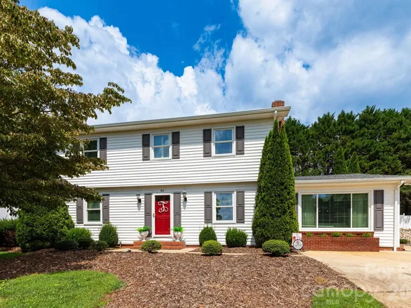 84 Portcrest Hts, Marion, NC 28752