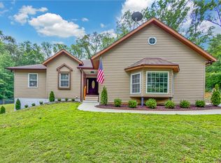 163 Healy Ln, Marietta, SC 29661