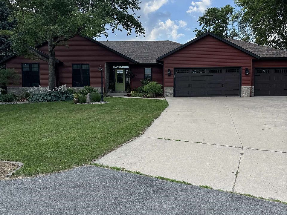 1st image of 1828 Lake View Ter