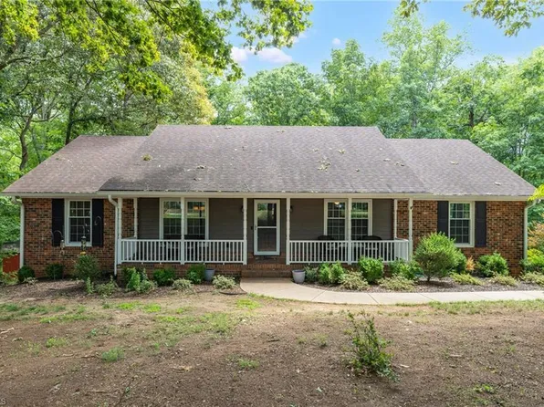 7410 Dickinben Dr, Summerfield, NC 27358