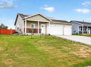 48 S 4th Ave, Deer Trail, CO 80105