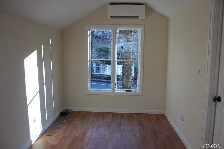 2nd image of 163 New York Ave