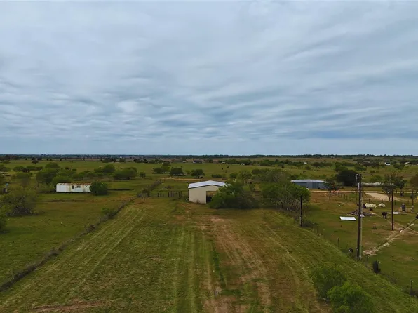 891 Jackson Rd, Bellville, TX 77418