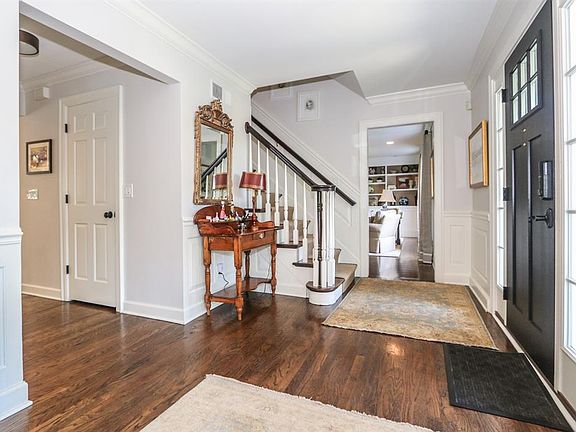 3rd image of 8015 Peregrine Ln