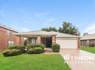 739 Lentisco Dr, Lancaster, TX 75146