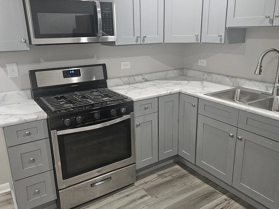 3257 W Fulton Blvd #1