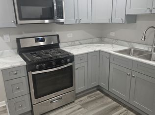 3257 W Fulton Blvd #1, Chicago, IL 60624