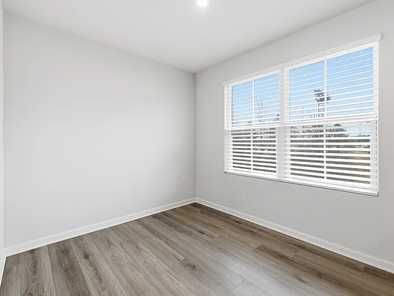 1104 Brimstone Way — Photo 17