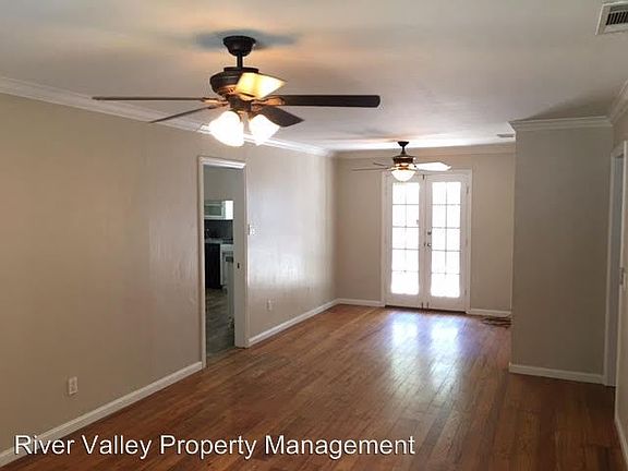 5th image of 126 51st St