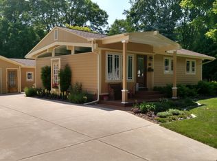 164 Highland Dr, Rockford, MI
