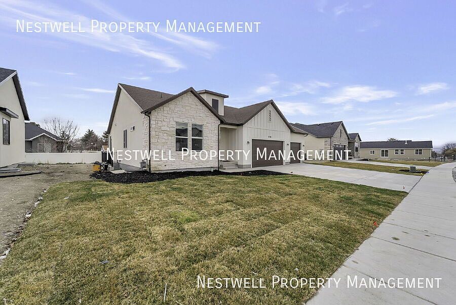 1st image of 2306 W Dahle Dr #B