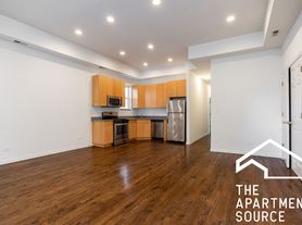 2112 N Campbell Ave