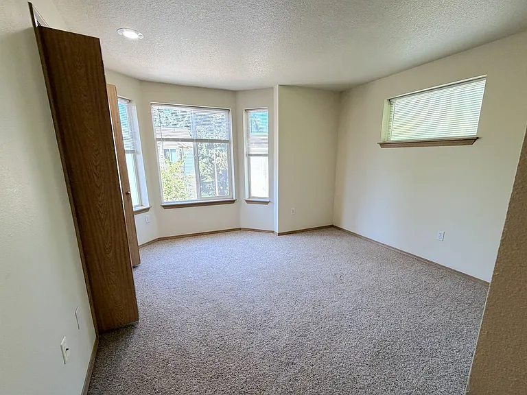 4854-4866 SW 150th Pl — Photo 6