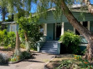 325 Plaza St, Healdsburg, CA 95448