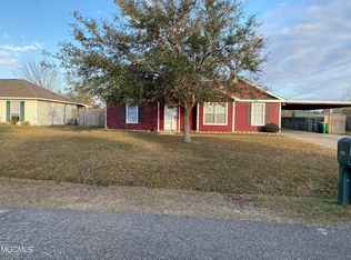 10600 Maple St, Ocean Springs, MS 39565