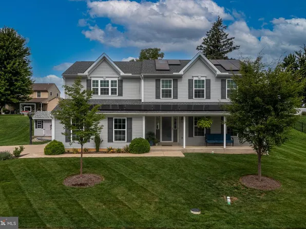 92 Nantucket Dr, Reading, PA 19605