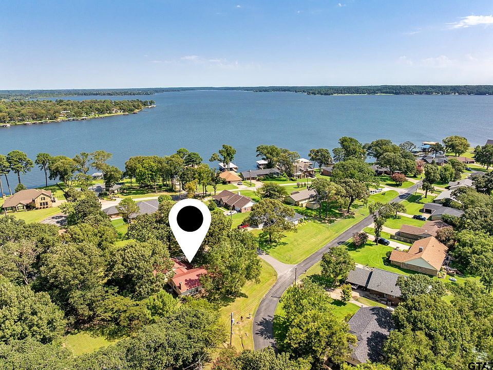 1st image of 21743 Shore Dr