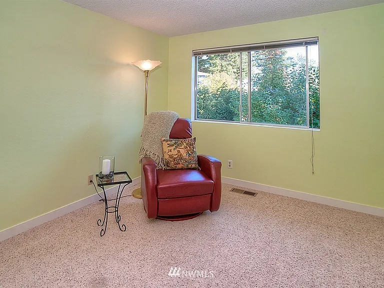 8015 172nd Ave NE — Photo 7