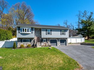 34 Woodside Ave, Temple, PA 19560
