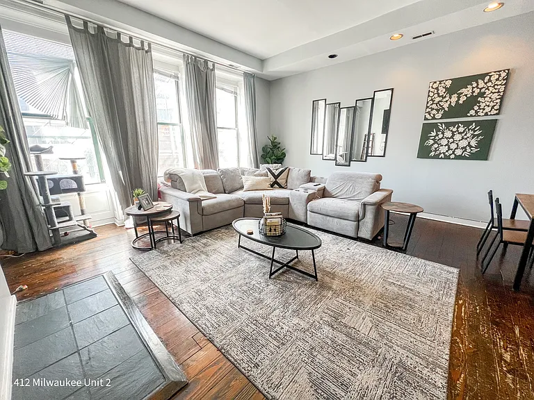 409 N. Milwaukee Ave. — Photo 2