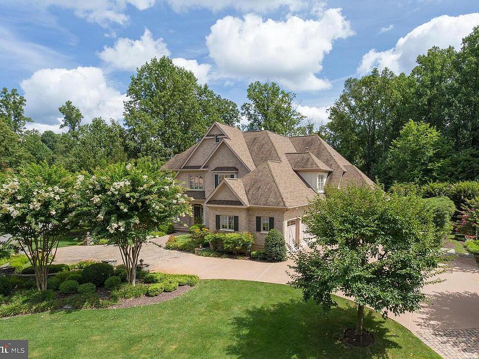 1st image of 1005 Shallow Creek Pl