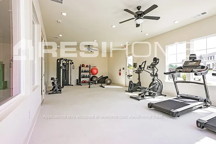 5022 Vineyard Way — Photo 20