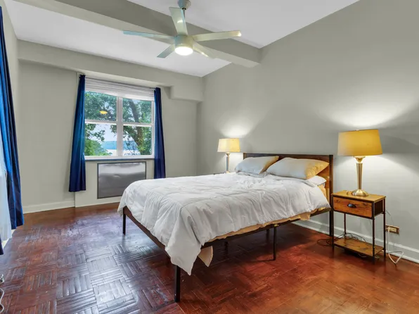 2465 Palisade Avenue image 11 of 27