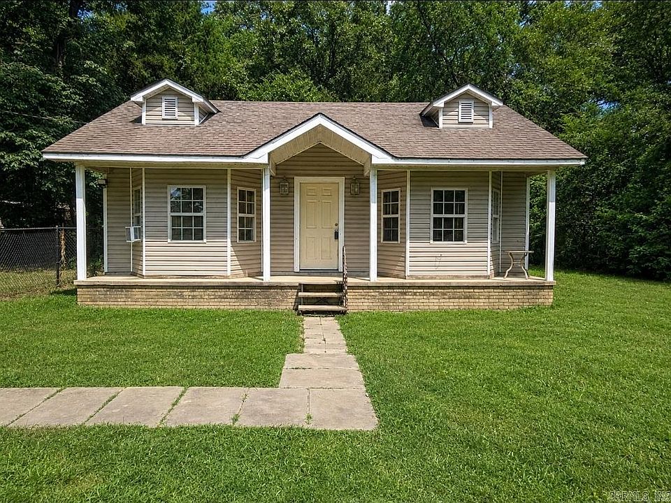 1st image of 71 Foothill Dr