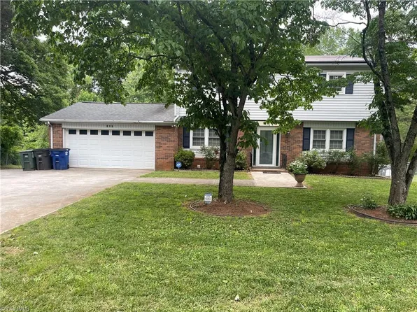 157 N Peace Haven Rd, Winston Salem, NC 27104