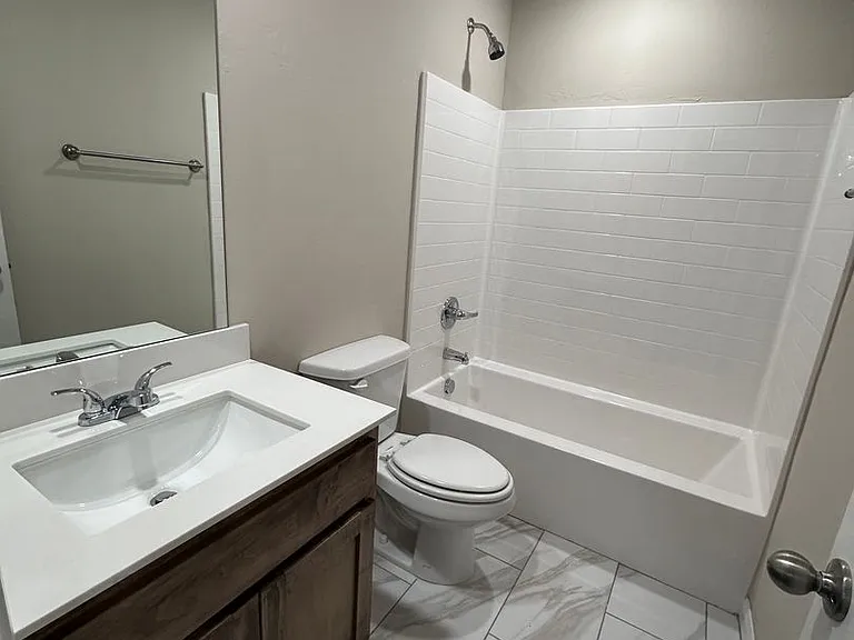 9005 Washita Creek Dr — Photo 11