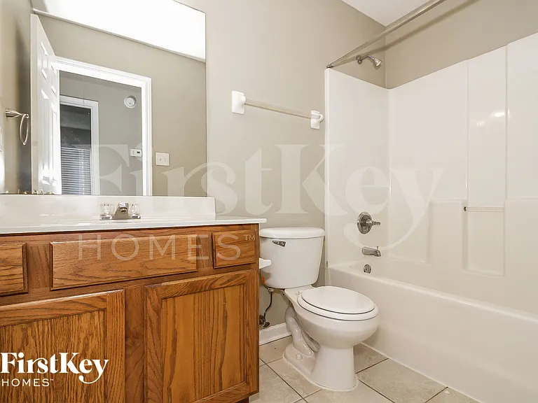 10148 Cross Valley Dr — Photo 13