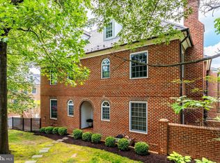 1107 Kensington Rd, Mc Lean, VA 22101