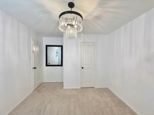 14033 Earlham St, Pilot Point, TX 76258