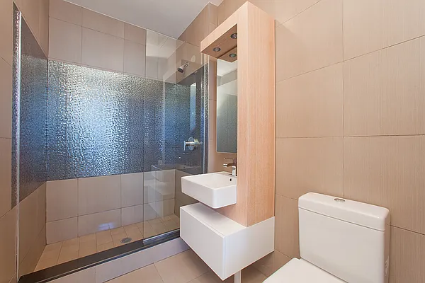 Sold by aptsandlofts.com | media 36