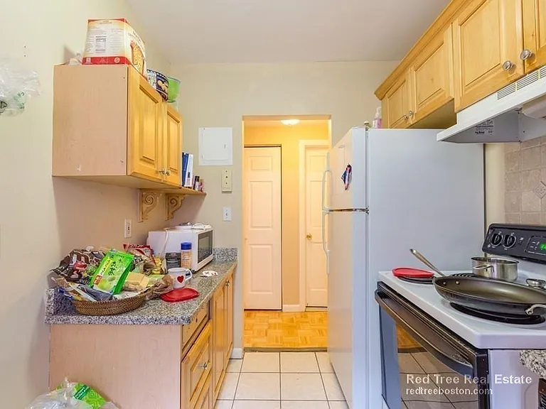 100B Marion St #A23 — Photo 3