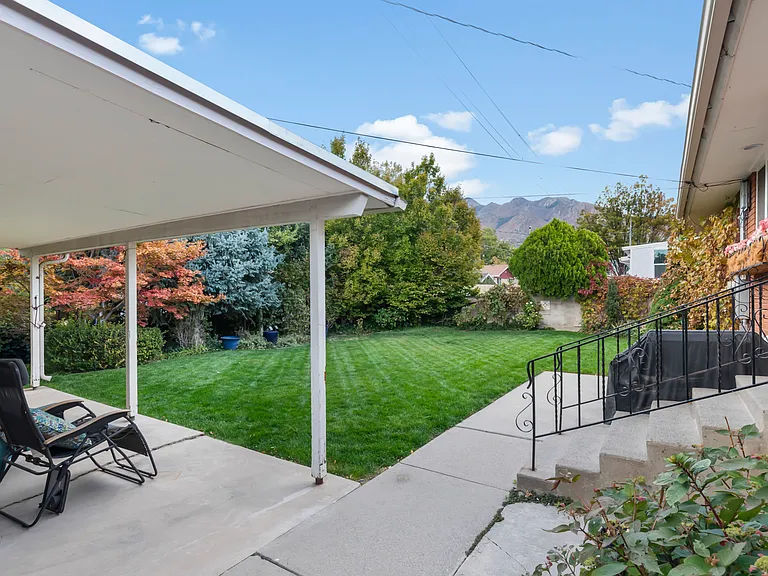 2405 E Sundown Ave — Photo 32