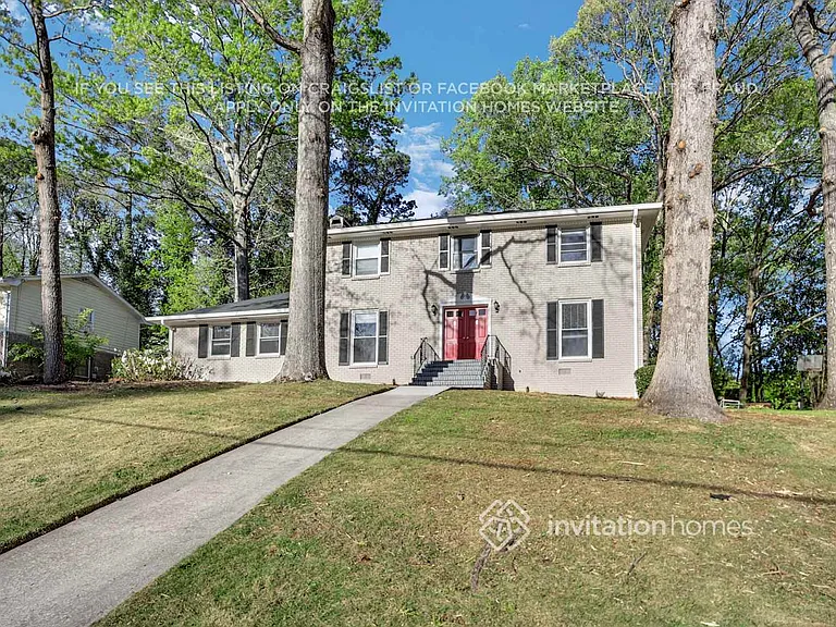 4252 Hambrick Way — Photo 3