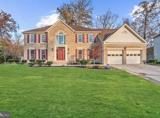 5459 Ashleigh Rd, Fairfax, VA 22030