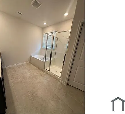 2140 Katharine St — Photo 9