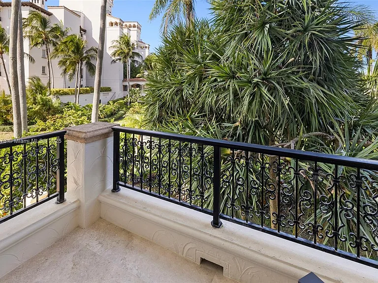 4924 Fisher Island Dr #4924 — Photo 14