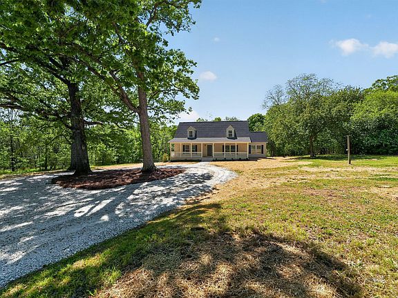 4th image of 1695 Buckner Clark Rd